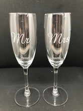 Load image into Gallery viewer, Personalised Dartington Champagne Glass
